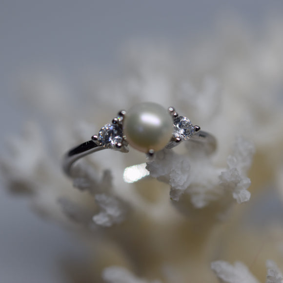 925 Sterling Silver Ring Rhodium plated Freshwater Pearl https://lightningjewelry.com/
